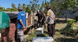 Dukung Ketahanan Pangan, Tiga Pilar Desa Tanjung Luar Tinjau Kelompok Budidaya Udang Vaname Tunjung Biru