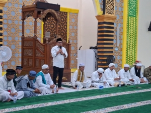 Khidmatnya Maulid Arbain ke-7, Bupati dan Wabup Buol Bersama Ratusan Jamaah