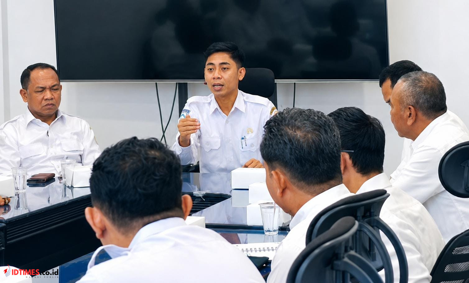 PDAM Lombok Timur Buka Kanal Laporan Cepat, Sopyan Hakim Tekankan Pelayanan Responsif