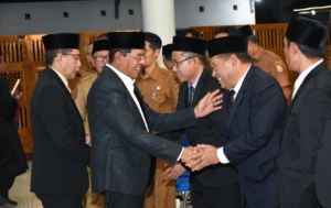 Sejarah di Lombok Timur, SK Plt Hampir 2 Tahun, Pemda Lotim Dinilai Langgar Aturan