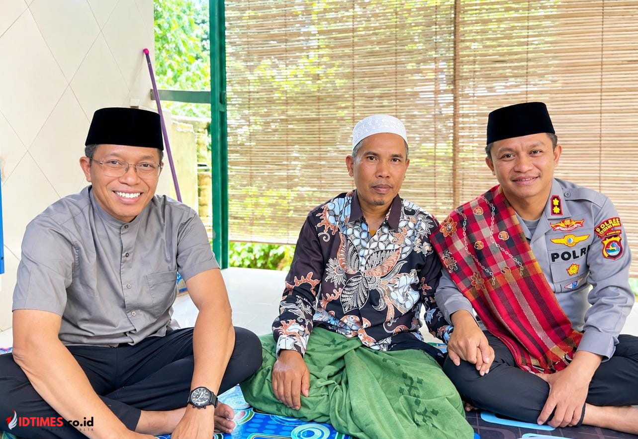 Jaga Silaturahmi dan Sinergi, Kapolres Lotim Bersama Sekda Sambangi TGH Qusyairi