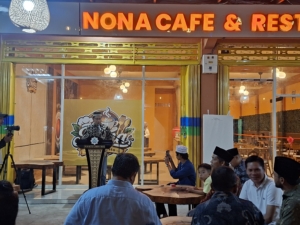 Grand Opening Nona Cafe & Resto di Moyot, Wabup Edwin Sebut Ekonomi Kreatif Tumbuh Berkembang