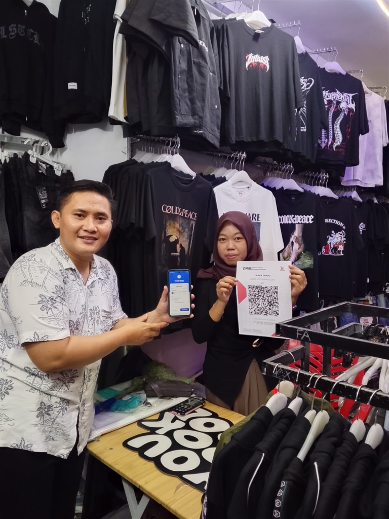 BRI Unit Buol Edukasi UMKM Manfaatkan QRIS BRI melalui BRImo